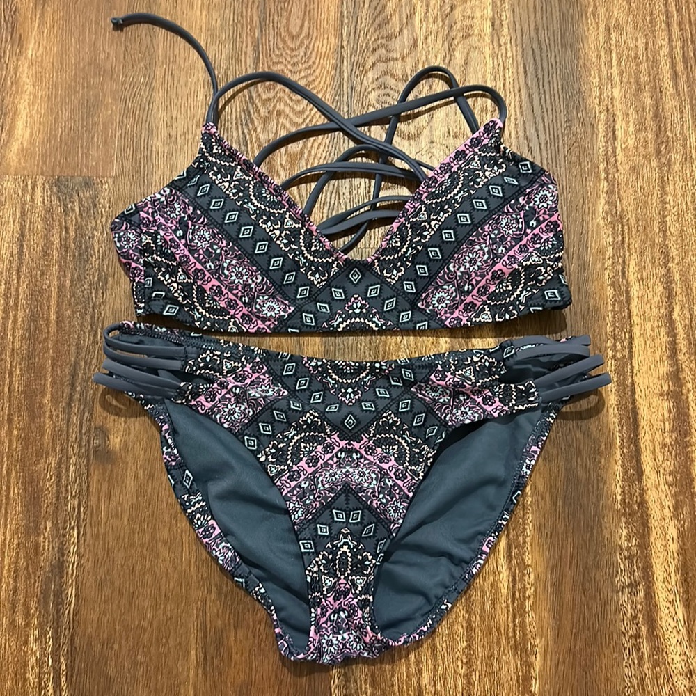 Xhilaration bathing suit Size M